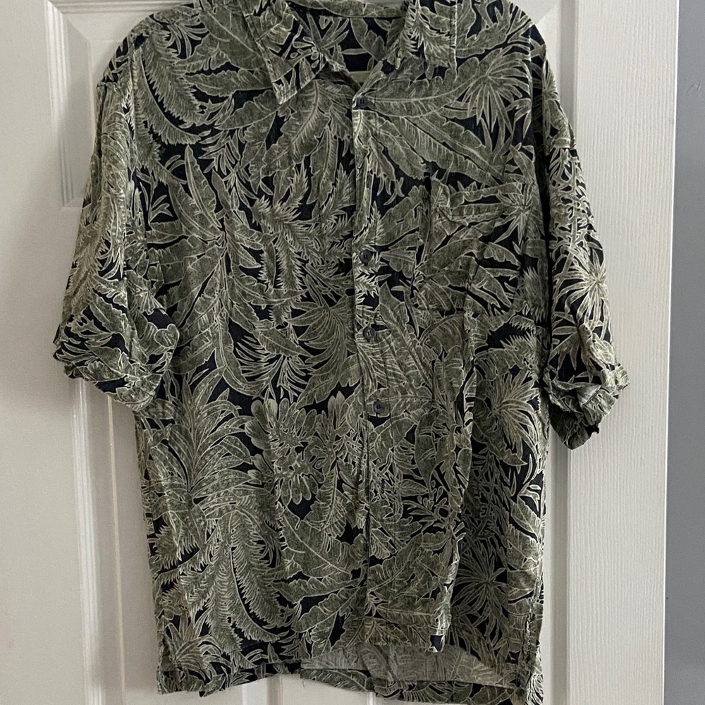 Men’s tropical print shirt M